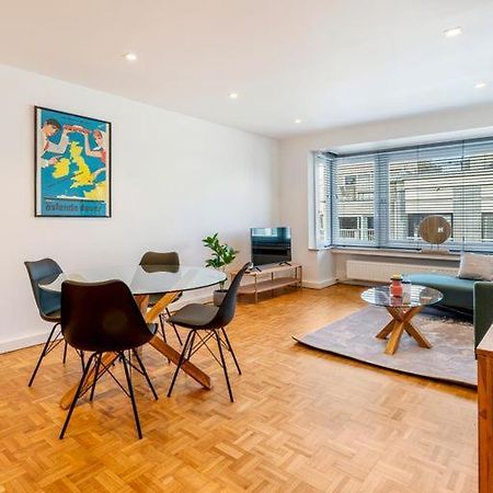 Fantastically Located Modern Apartment With Garage Available Остенде Екстериор снимка