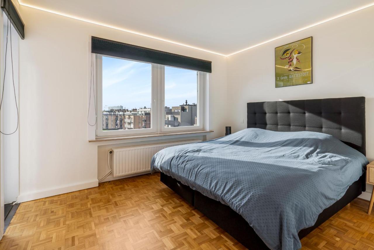 Fantastically Located Modern Apartment With Garage Available Остенде Екстериор снимка
