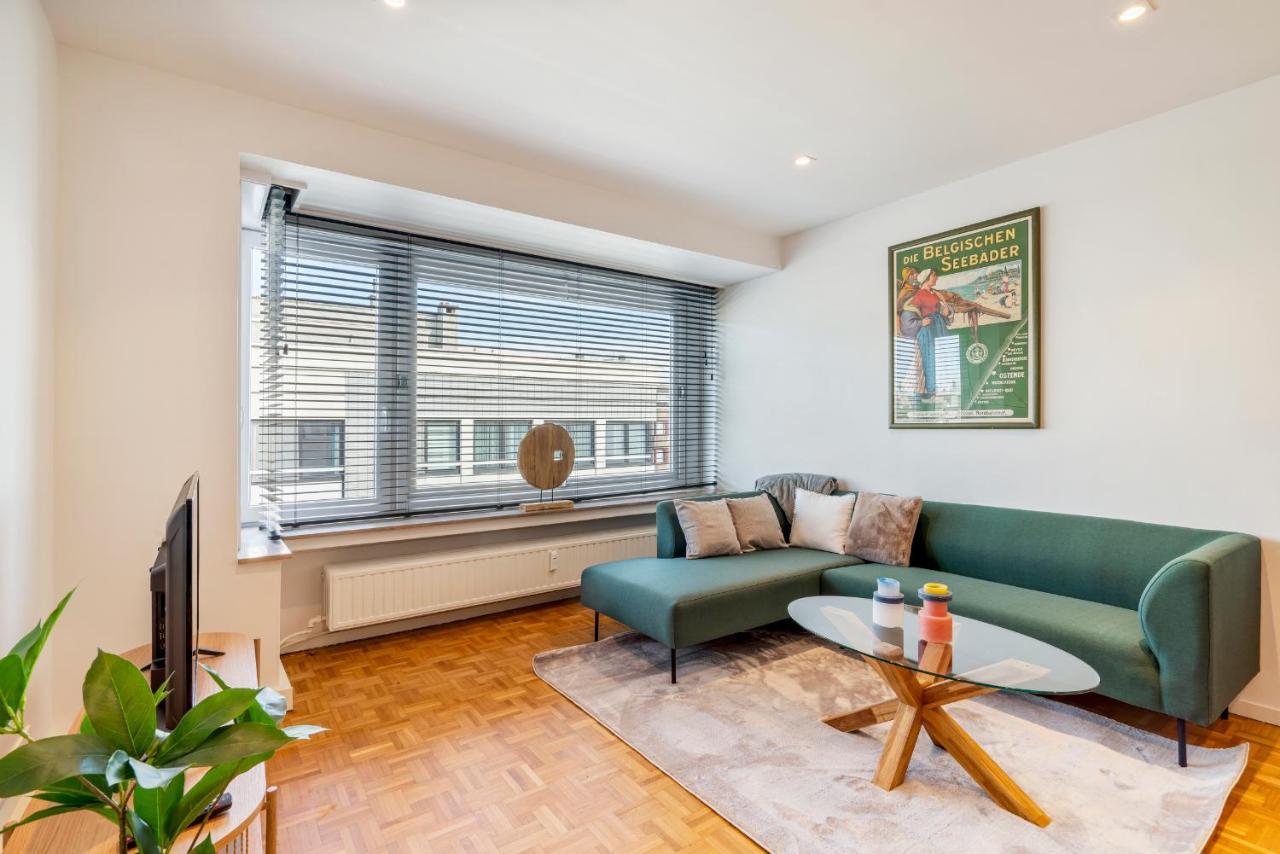 Fantastically Located Modern Apartment With Garage Available Остенде Екстериор снимка